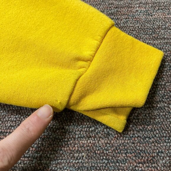 Thrasher Gonz Skate Hoodie Mens Size Small Pullover Logo Yellow Gold Magazine - Picture 9 of 9